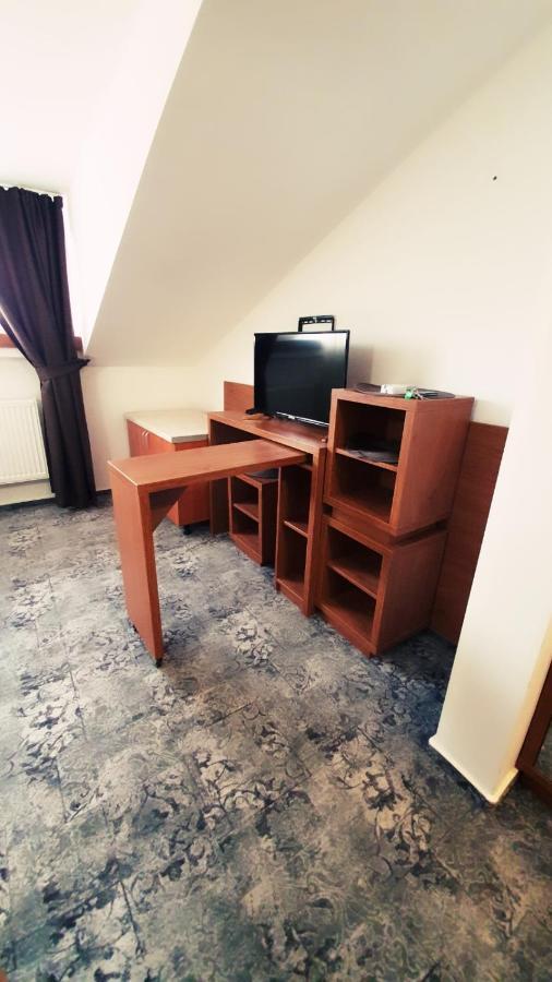 Stay Inn Rediu Valea Lupului  Екстер'єр фото
