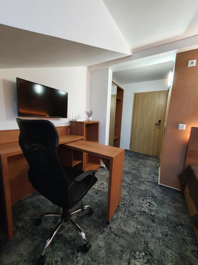 Stay Inn Rediu Valea Lupului  Екстер'єр фото