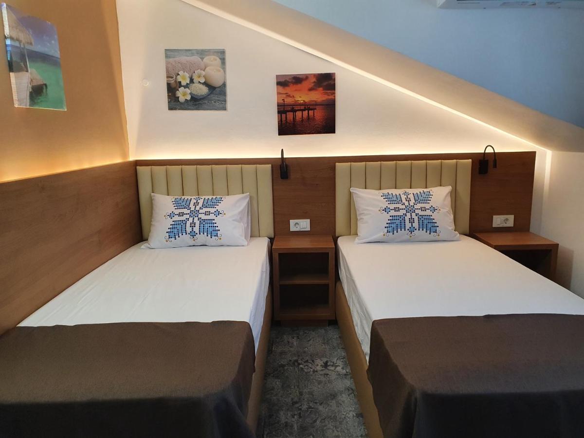Stay Inn Rediu Valea Lupului  Екстер'єр фото