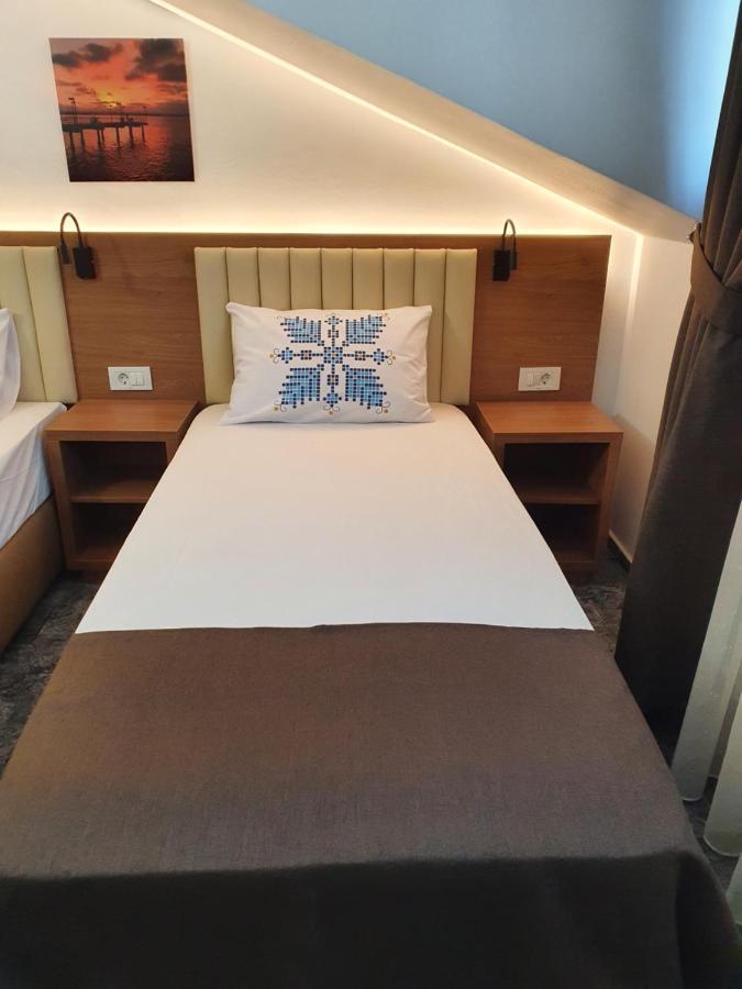 Stay Inn Rediu Valea Lupului  Екстер'єр фото