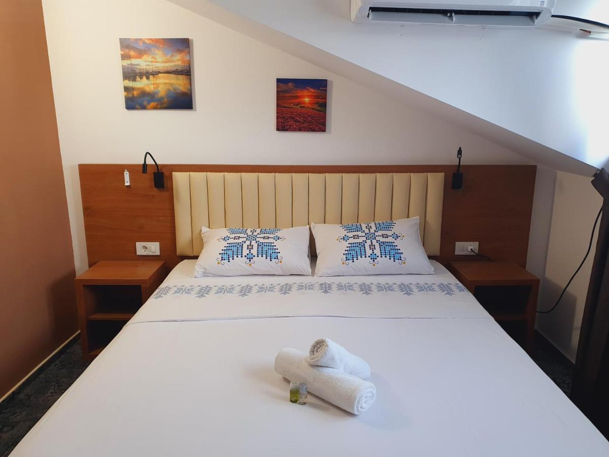 Stay Inn Rediu Valea Lupului  Екстер'єр фото