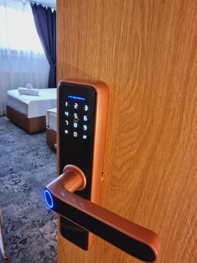 Stay Inn Rediu Valea Lupului  Екстер'єр фото